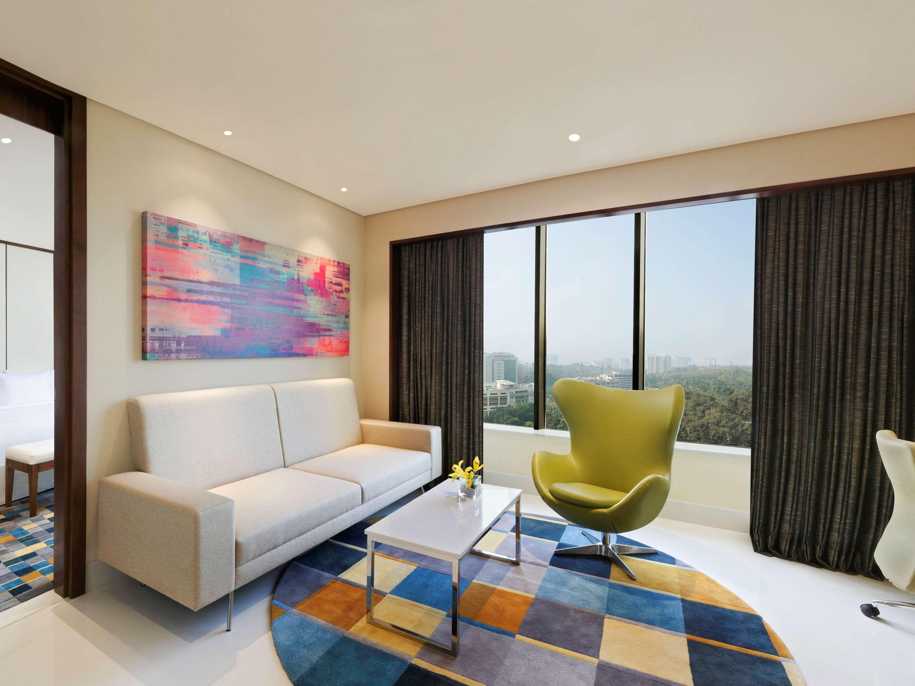 Novotel Kochi Infopark Exterior foto Living room